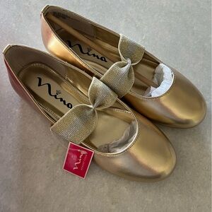 NINA girls gold ballet flat NWT size 3